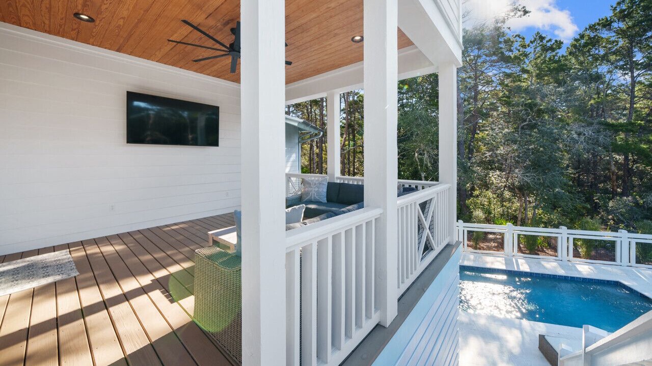 Photo of Outdoor in Lakeside at Blue Mountain Beach