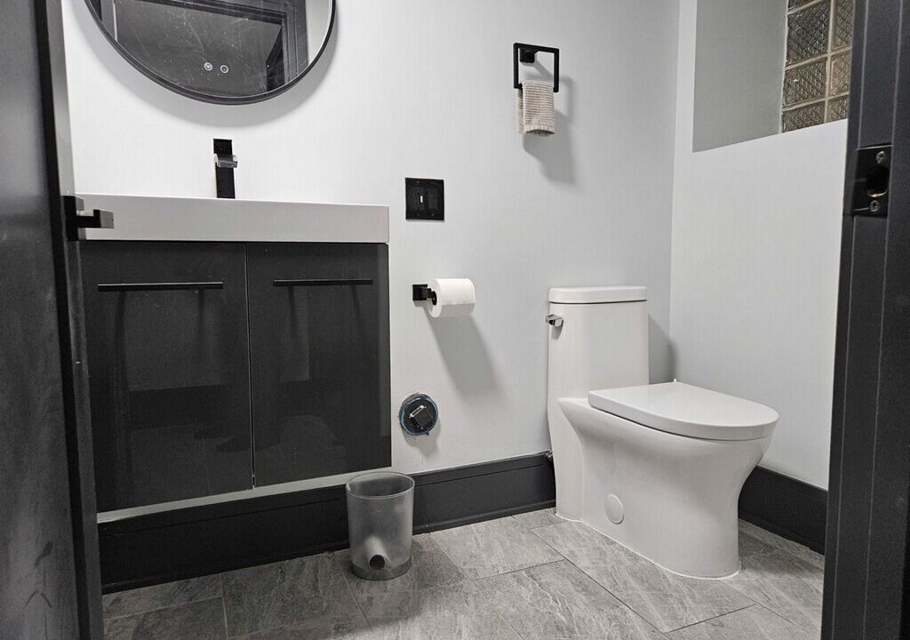 Photo of Bathroom in Woodlawn