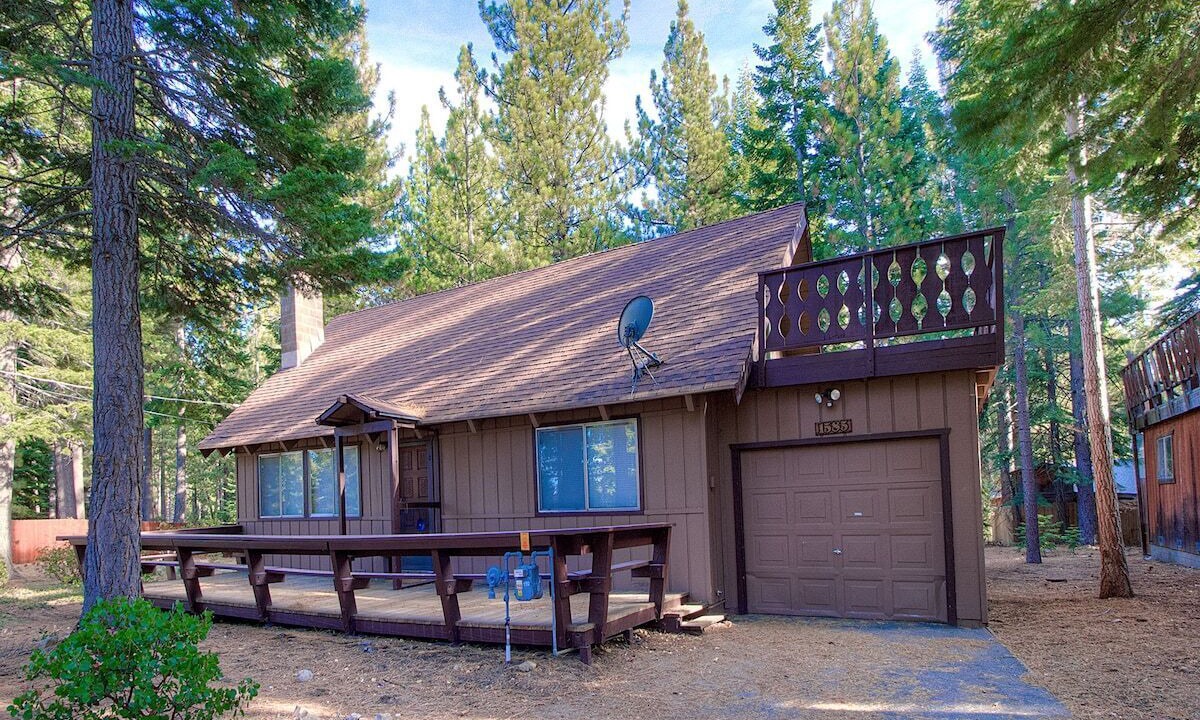 Photo of Outdoor in Country Club Estates