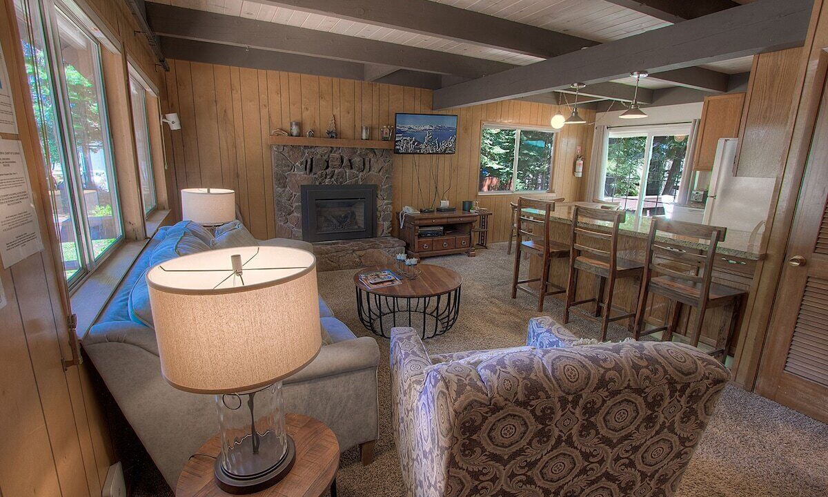 Photo of Livingroom in Country Club Estates