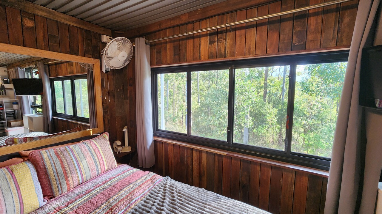 Photo of Bedroom in Austinville