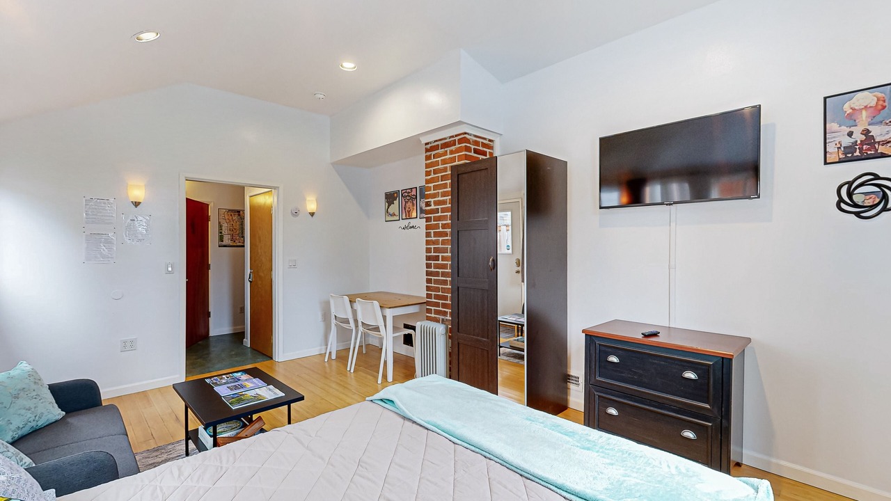 Photo of Bedroom in Johns Landing