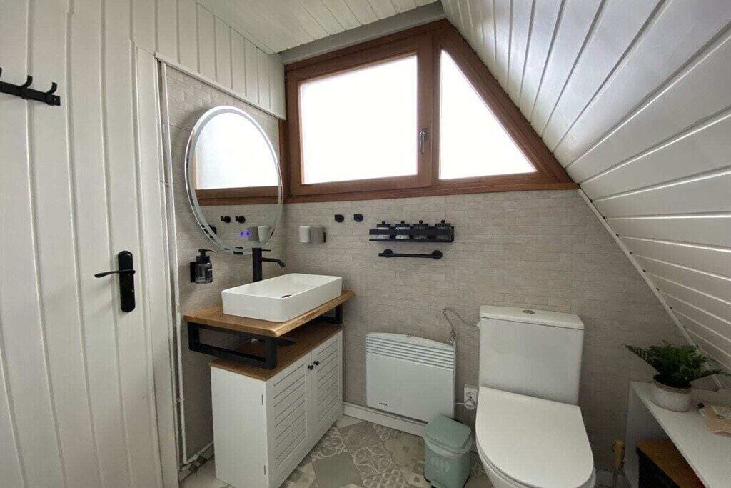 Photo of Bathroom in Bedekaspeler Marsch