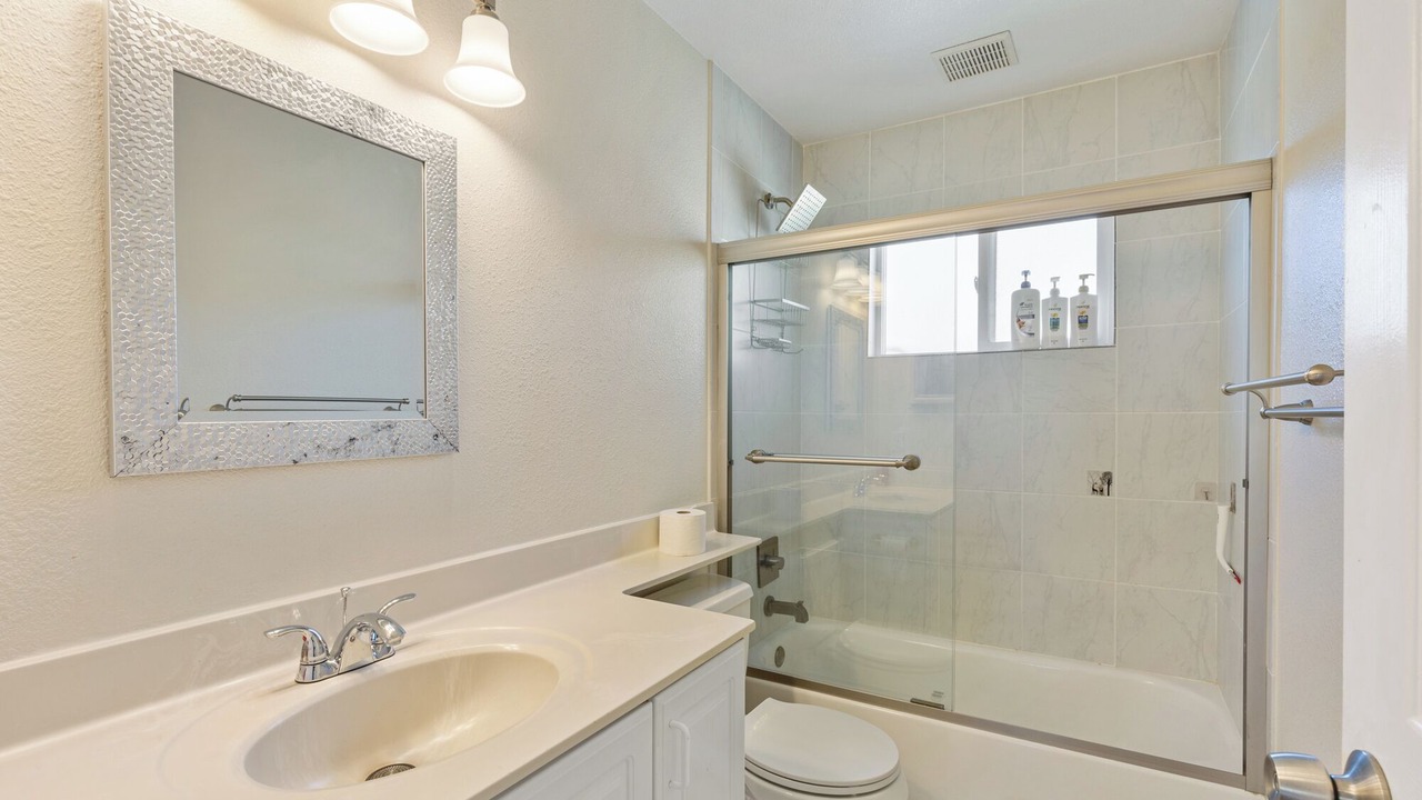 Photo of Bathroom in Cambrian