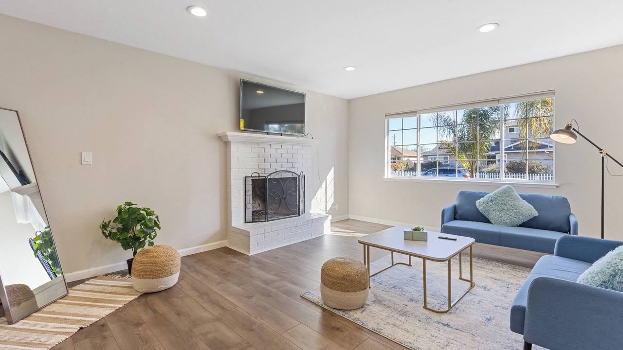 Photo of Livingroom in Cambrian
