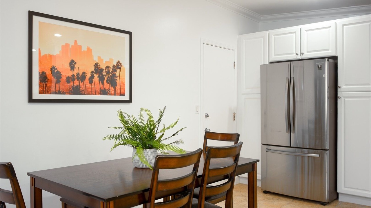 Photo of Livingroom in Lawndale