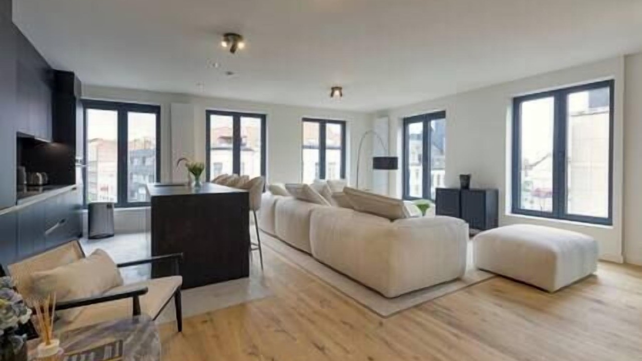 Photo of Livingroom in University District