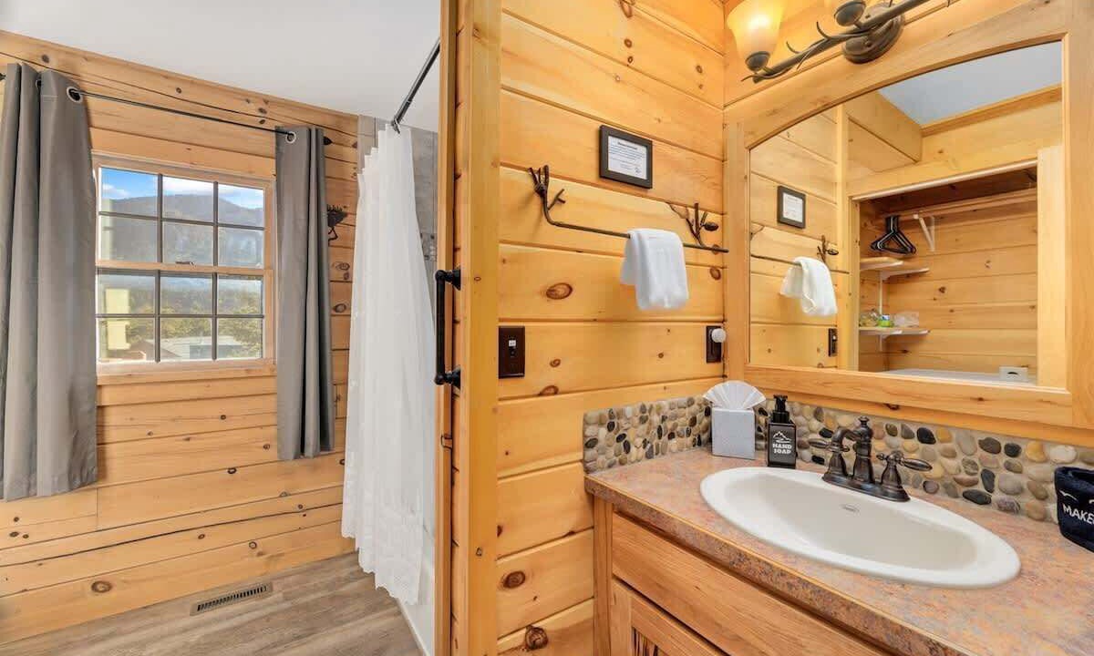 Photo of Bathroom in Carriage Hills