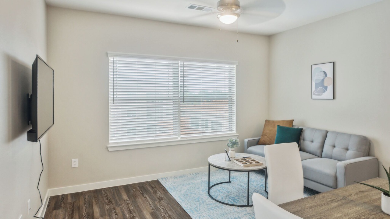 Photo of Livingroom in Willowbrook