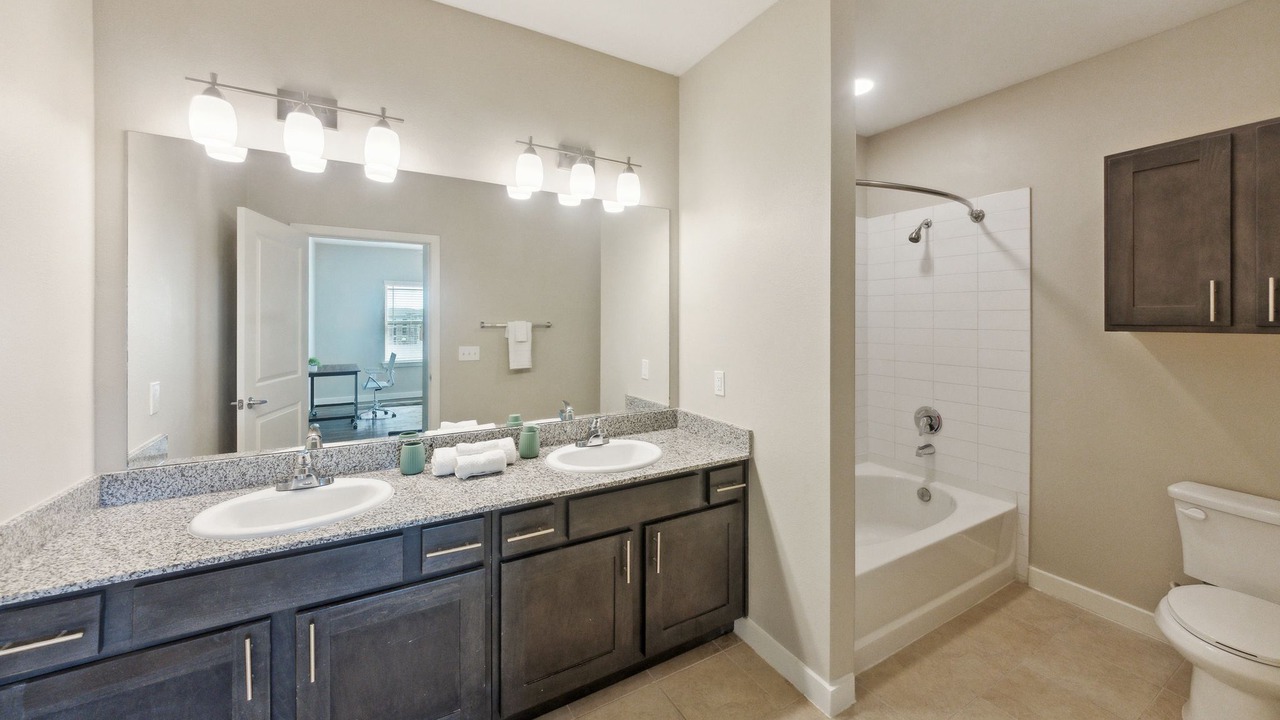 Photo of Bathroom in Willowbrook