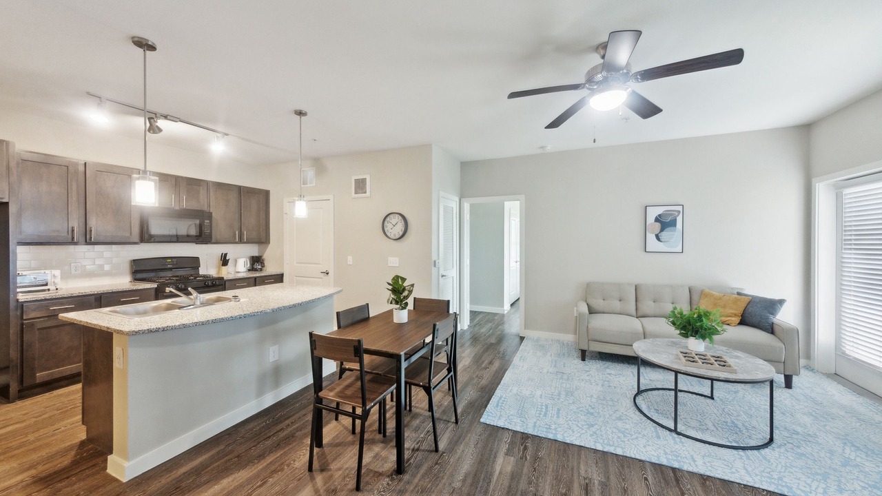 Photo of Livingroom in Willowbrook
