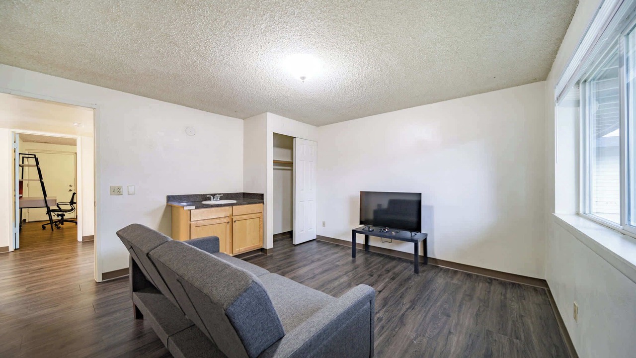Photo of Livingroom in Pullman
