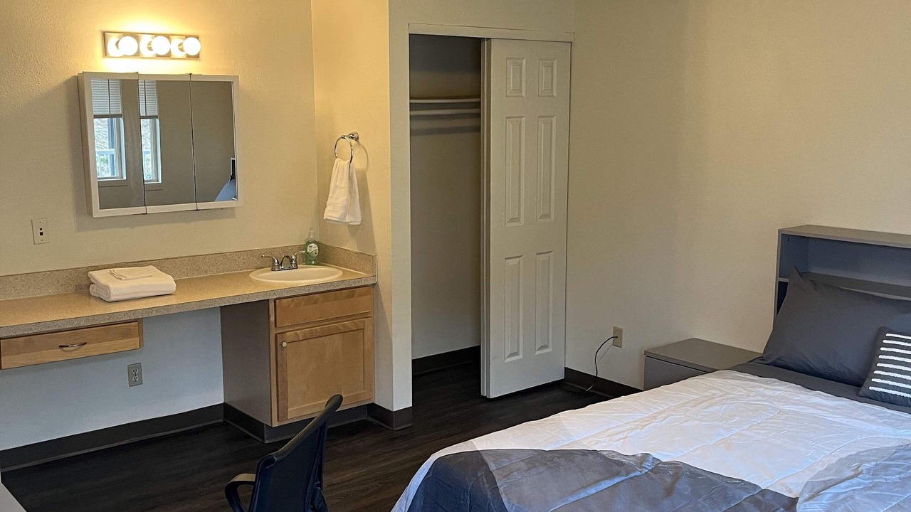 Photo of Bedroom in Pullman