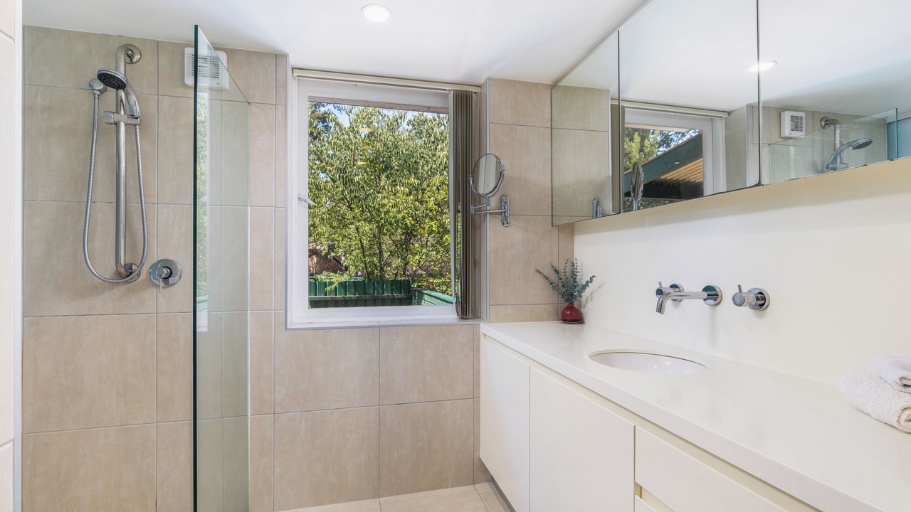 Photo of Bathroom in Yarralumla