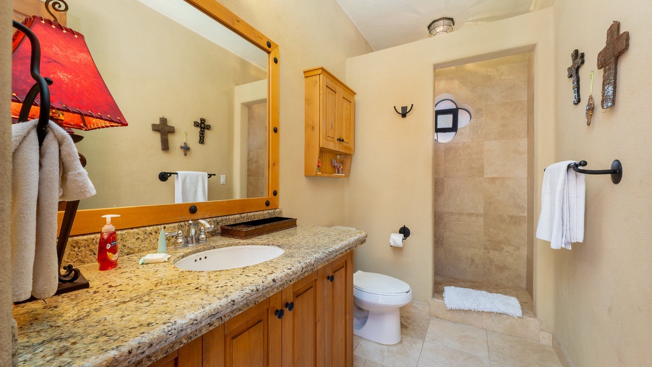 Photo of Bathroom in Nopolo