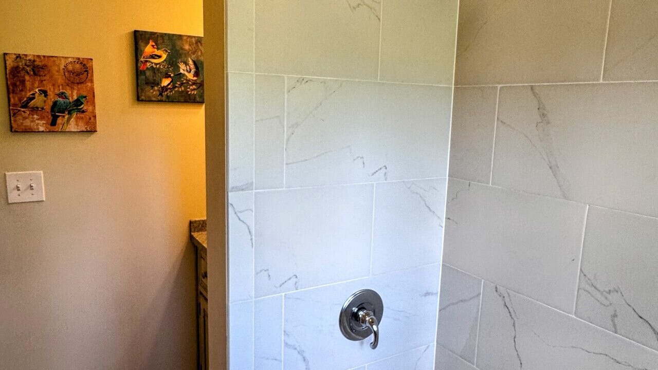 Photo of Bathroom in Mariposa