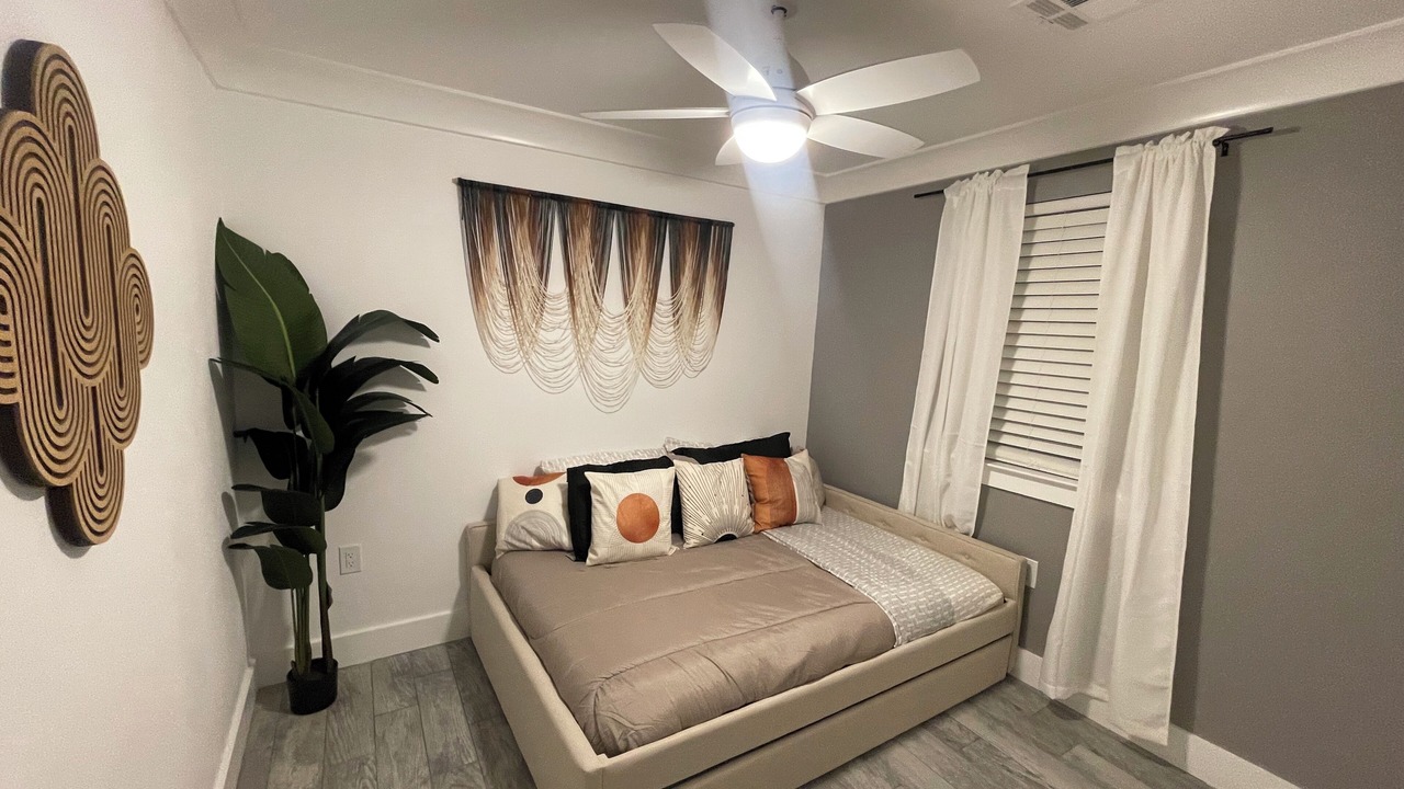 Photo of Bedroom in Kenner - Louis Armstrong International Airport
