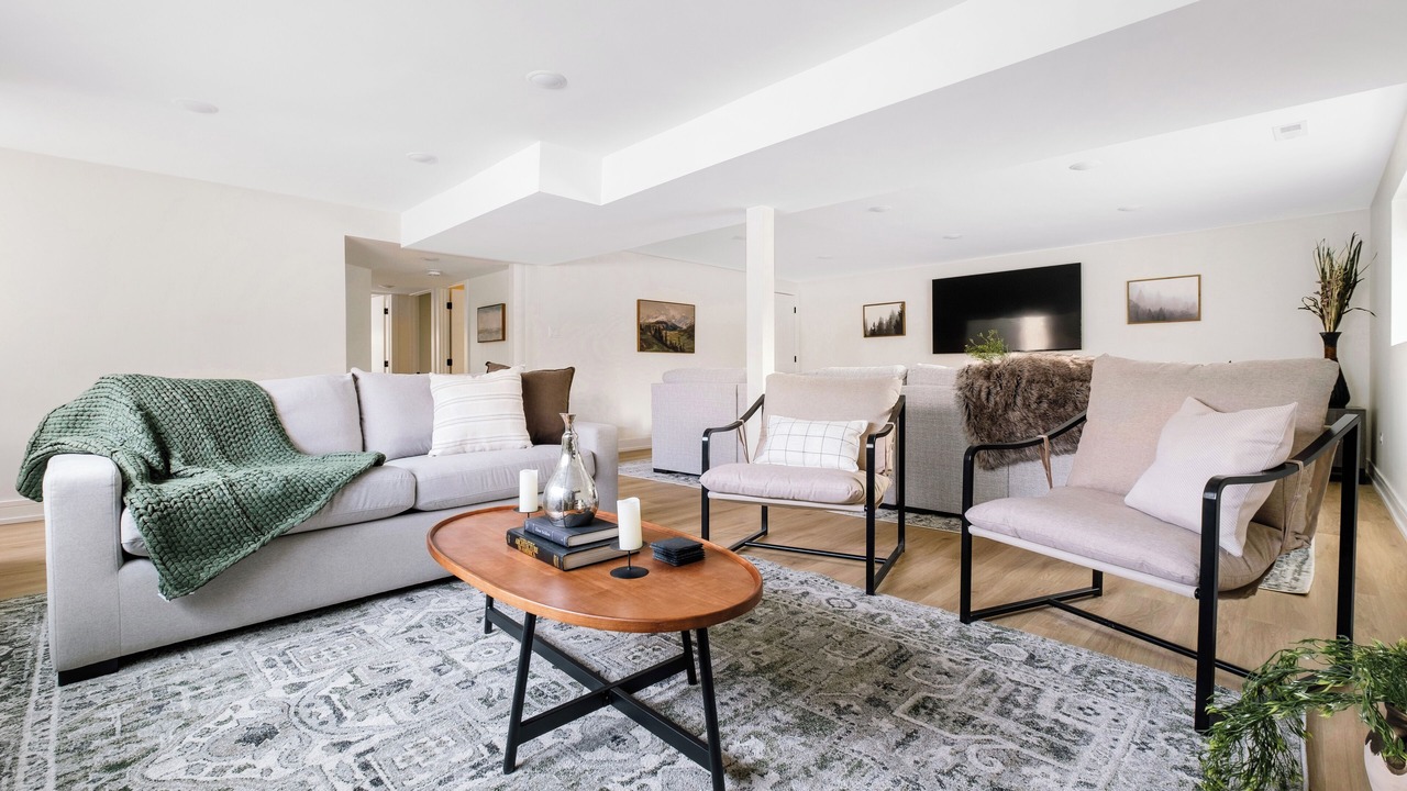 Photo of Livingroom in Homewood