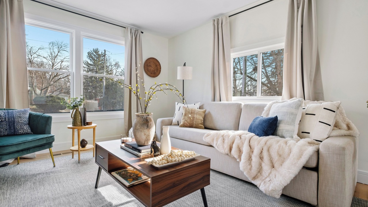 Photo of Livingroom in Homewood