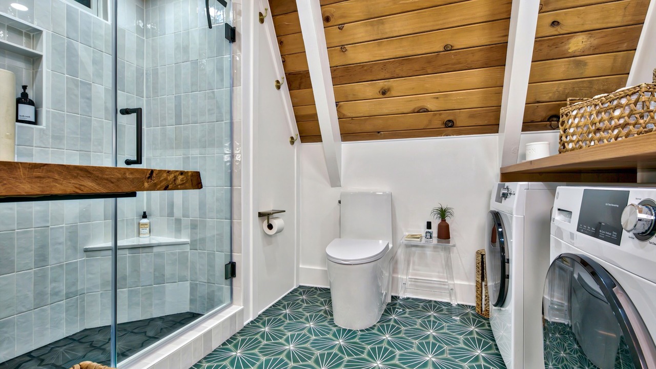 Photo of Bathroom in Christmas Valley