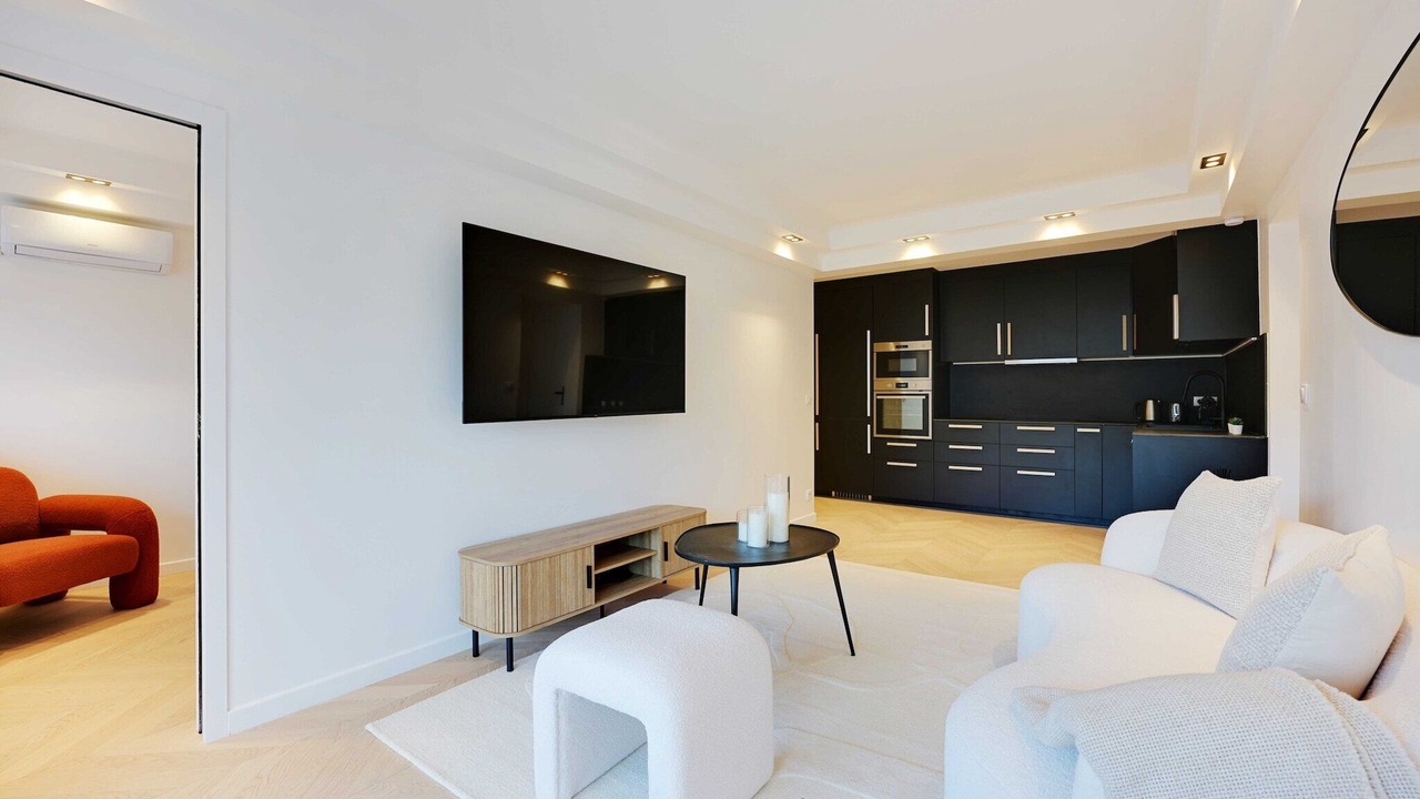 Photo of Livingroom in Suresnes