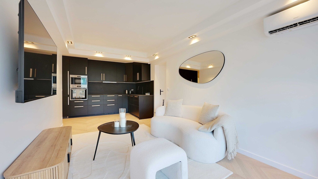 Photo of Livingroom in Suresnes