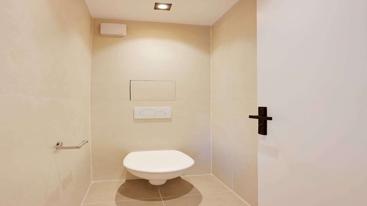 Photo of Bathroom in Suresnes