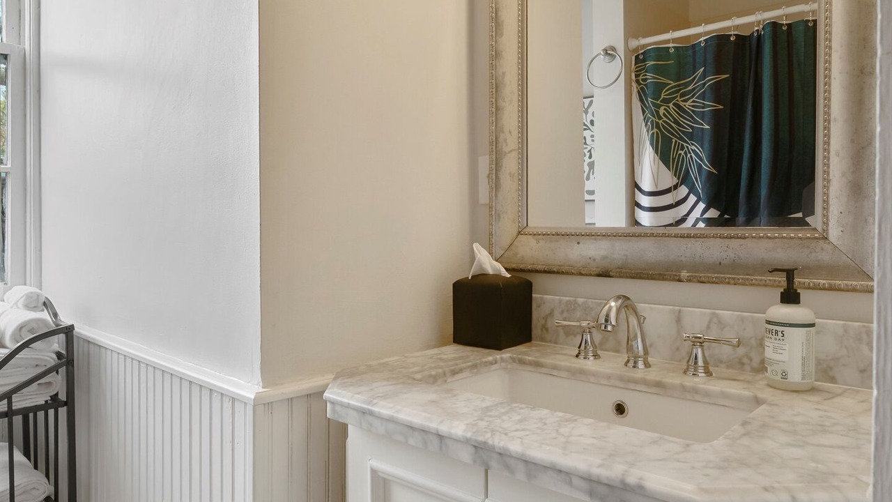 Photo of Bathroom in French Quarter