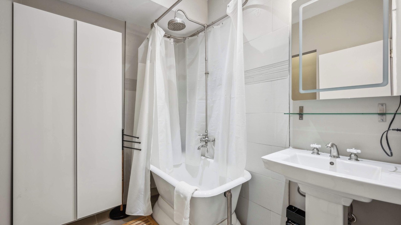 Photo of Bathroom in NoMa