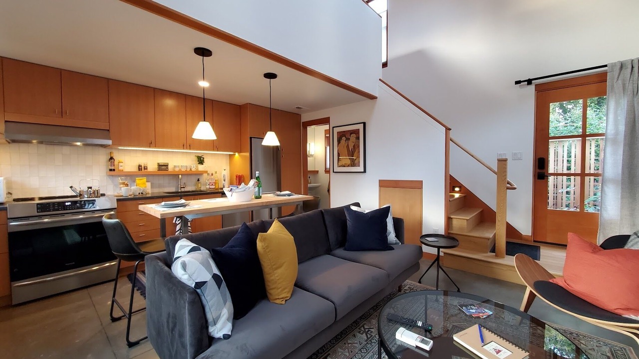 Photo of Livingroom in Ladd's Addition
