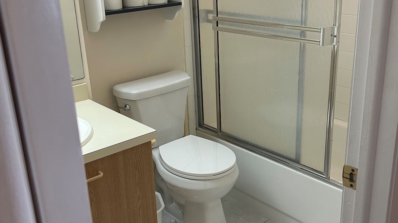 Photo of Bathroom in Biggar