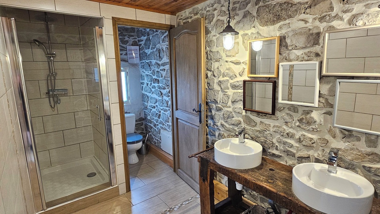 Photo of Bathroom in Labeaume