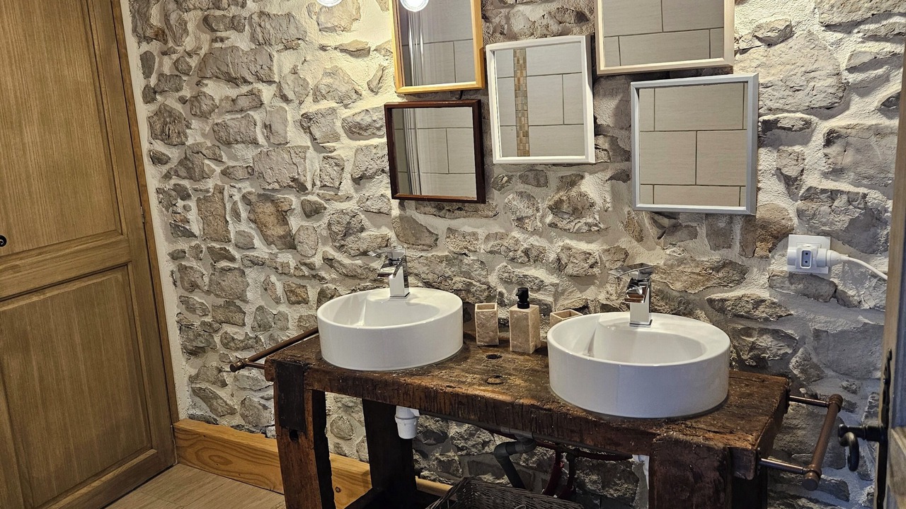 Photo of Bathroom in Labeaume