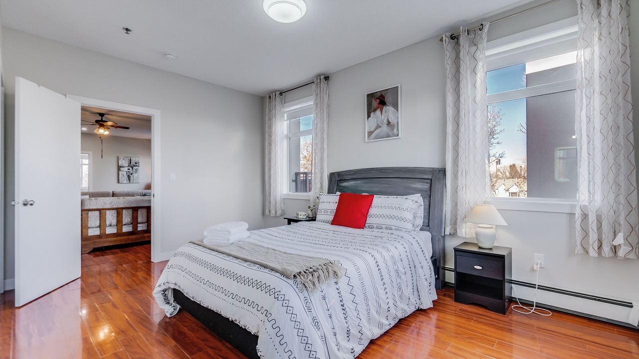 Photo of Bedroom in Whyte ave