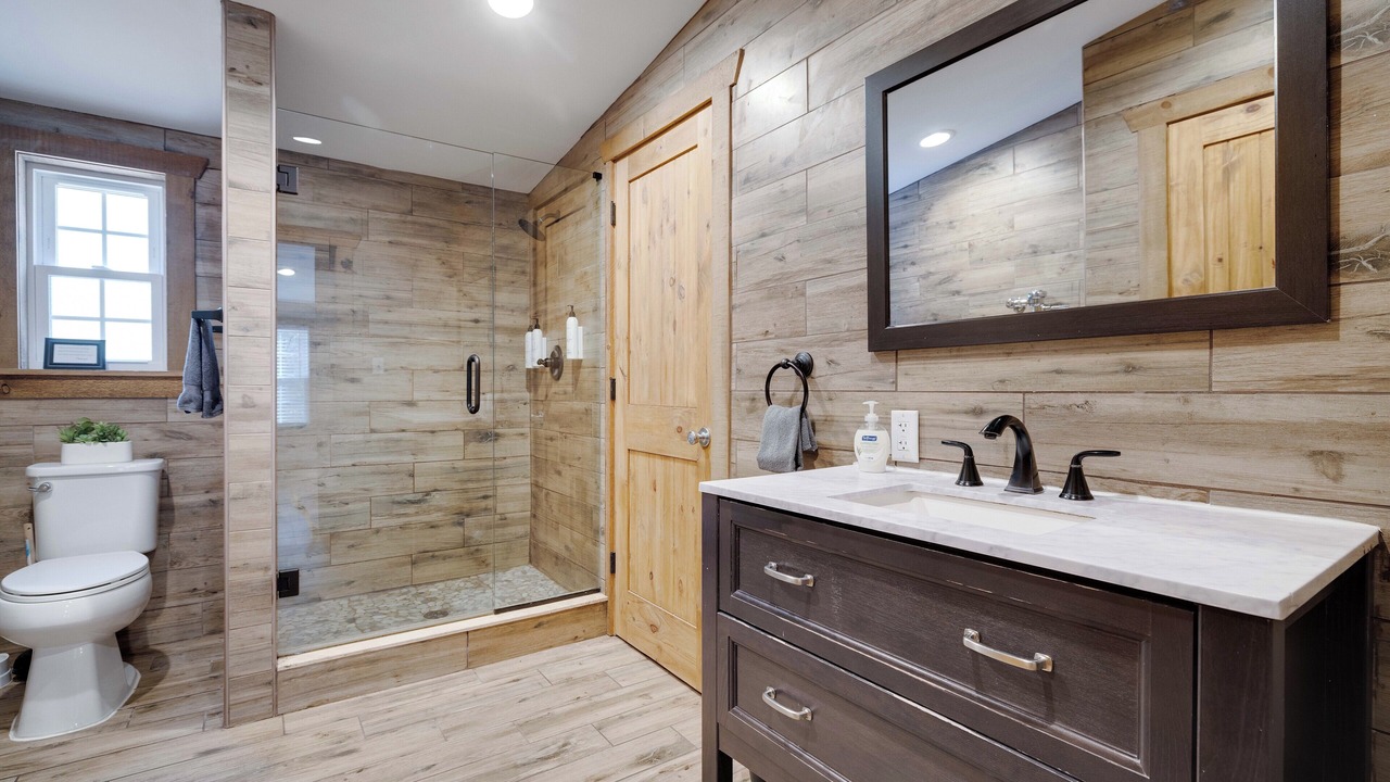 Photo of Bathroom in Jonas