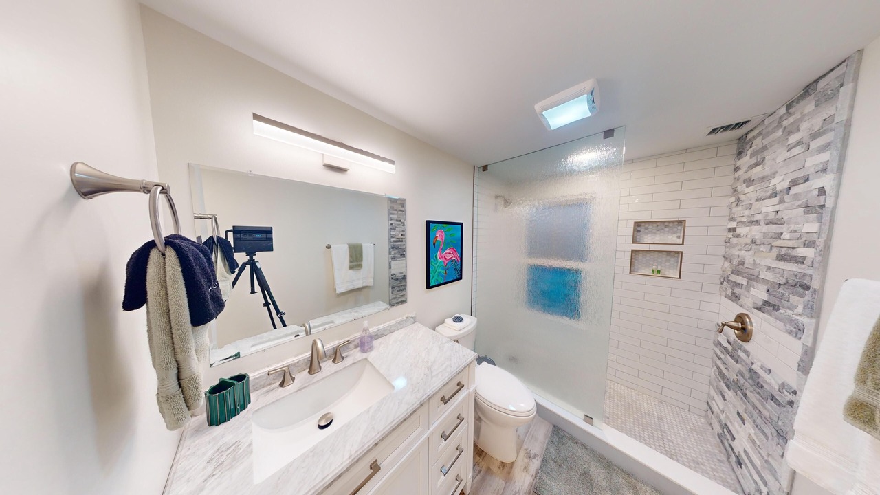 Photo of Bathroom in Truman Annex
