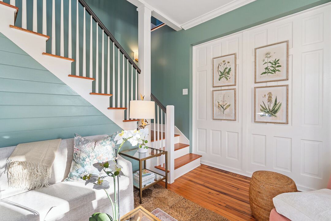 Photo of Livingroom in Harleston Village