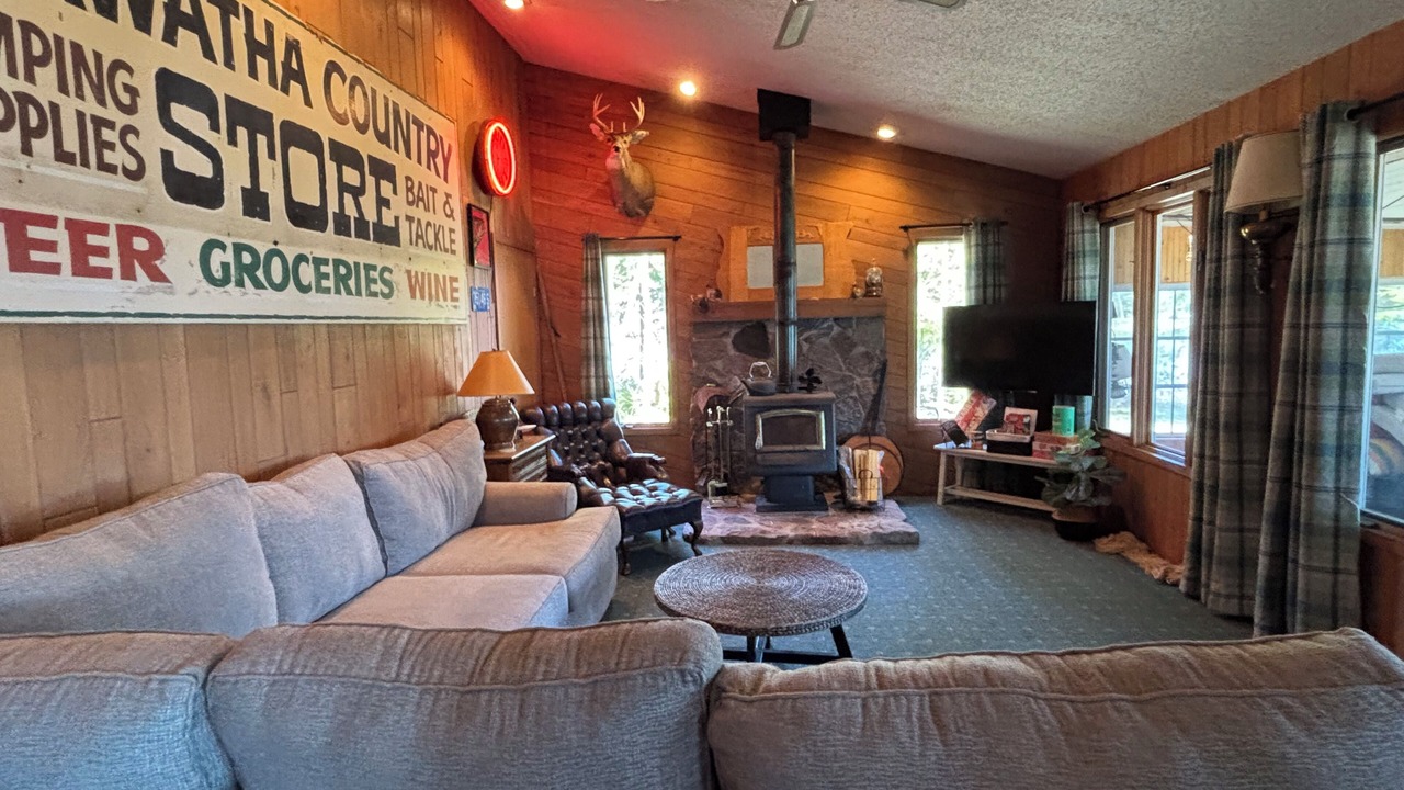 Photo of Livingroom in Wetmore