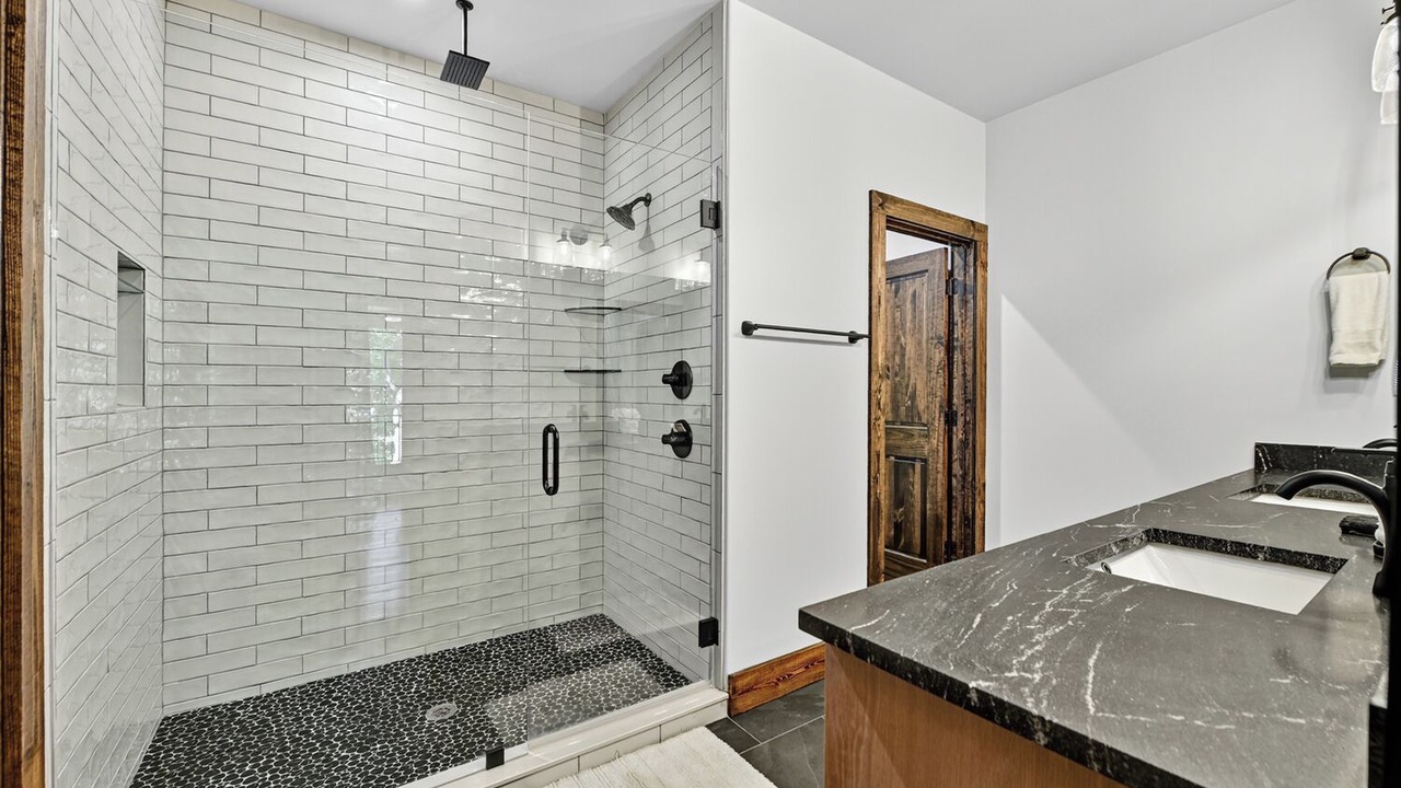 Photo of Bathroom in East Ellijay