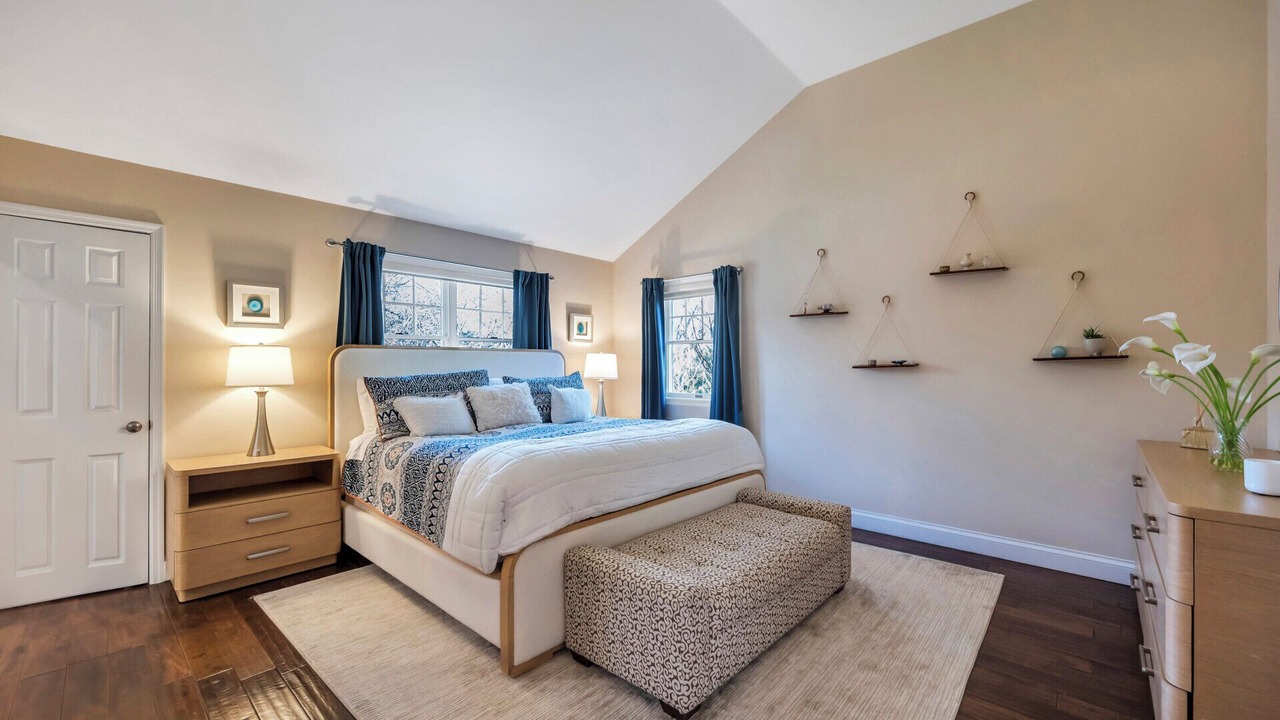 Photo of Bedroom in Village of Southampton