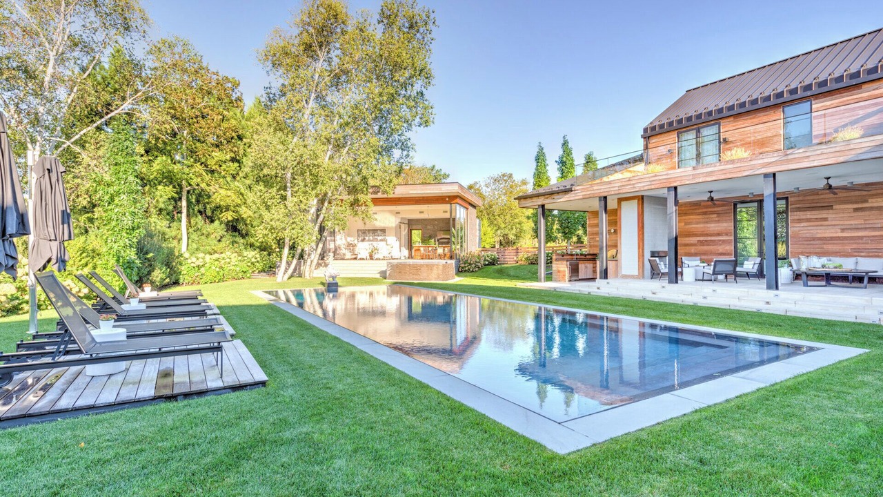 Photo of Outdoor in Water Mill