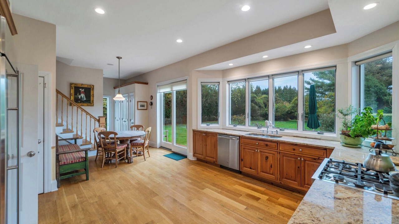 Photo of Kitchen in Village of Southampton