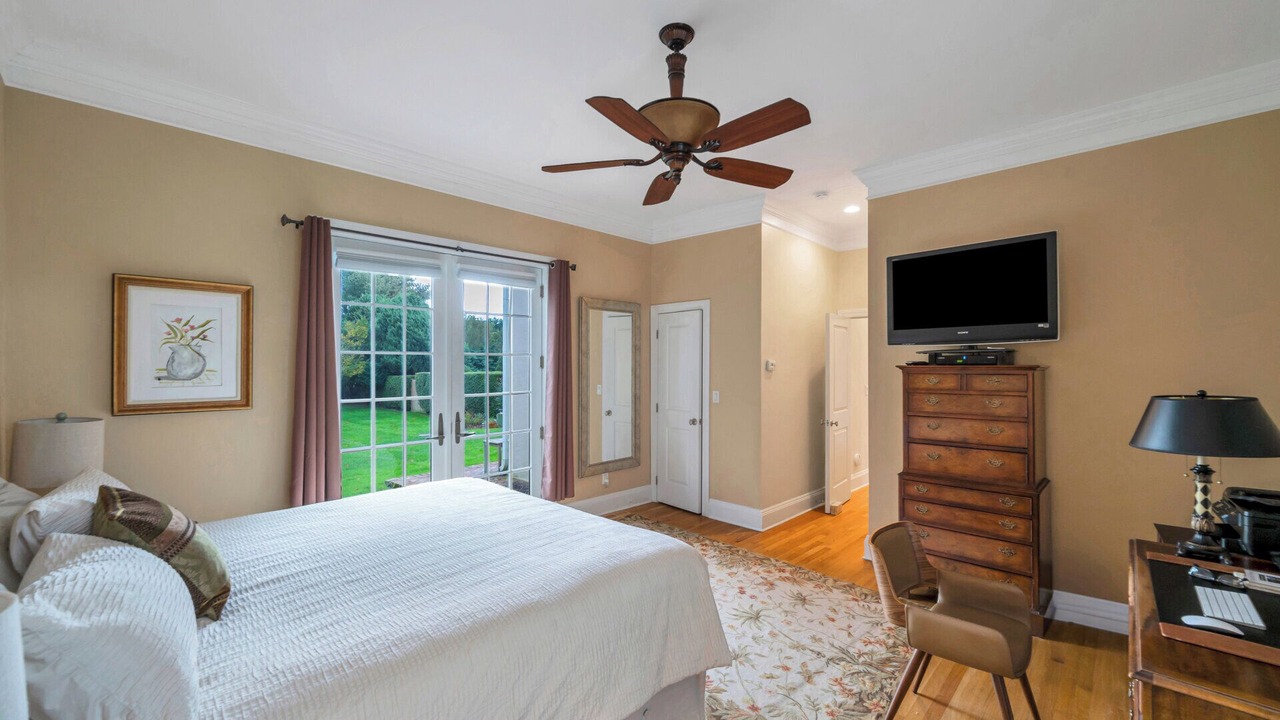 Photo of Bedroom in Village of Southampton