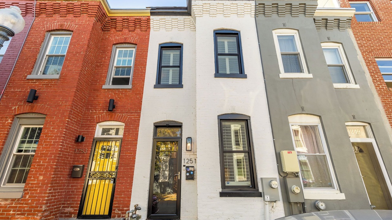 Photo of Outdoor in H Street Corridor