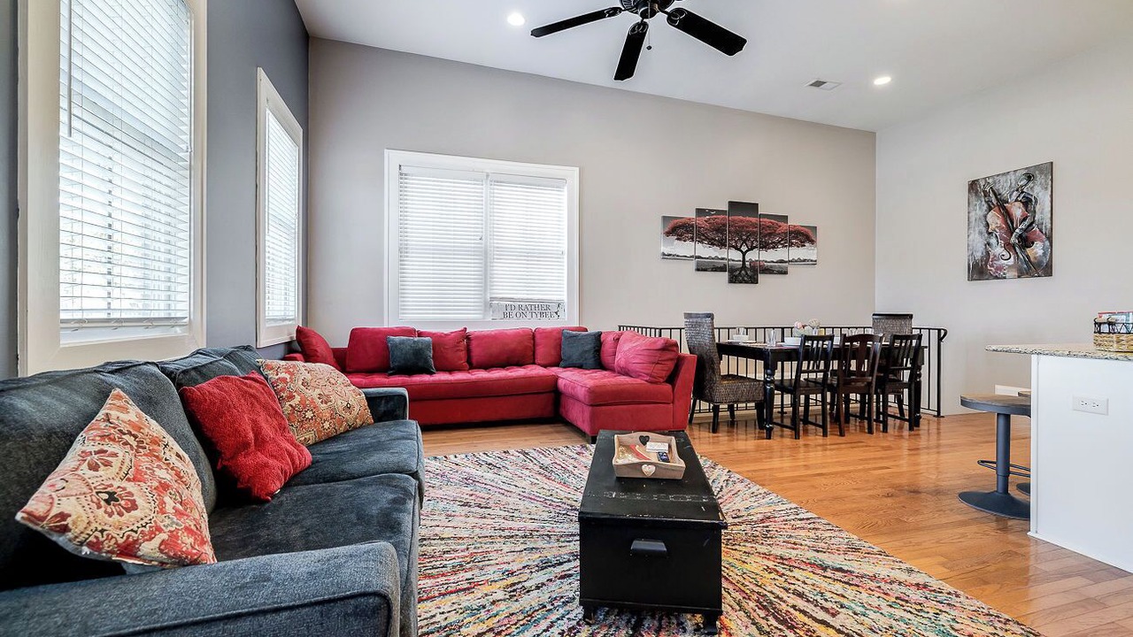 Photo of Livingroom in Metropolitan