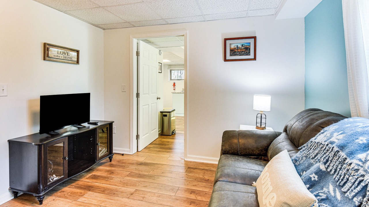 Photo of Livingroom in Toccoa