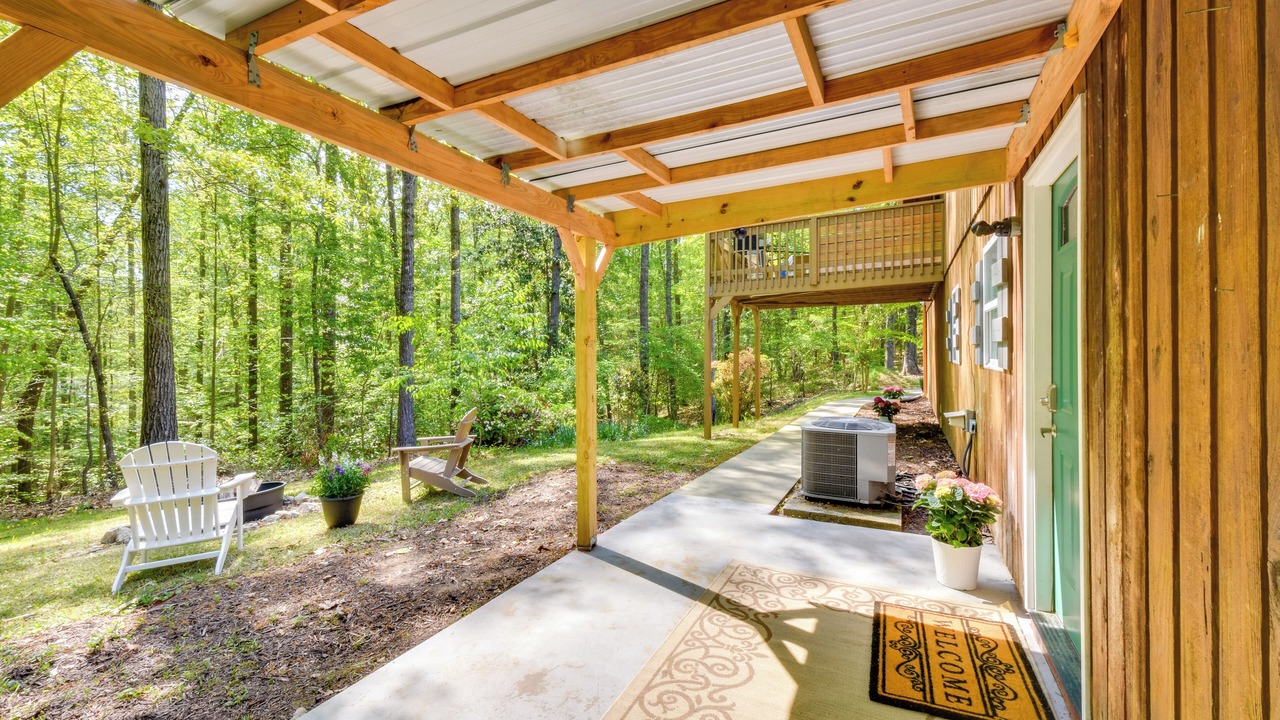 Photo of Patio Balcony in Toccoa