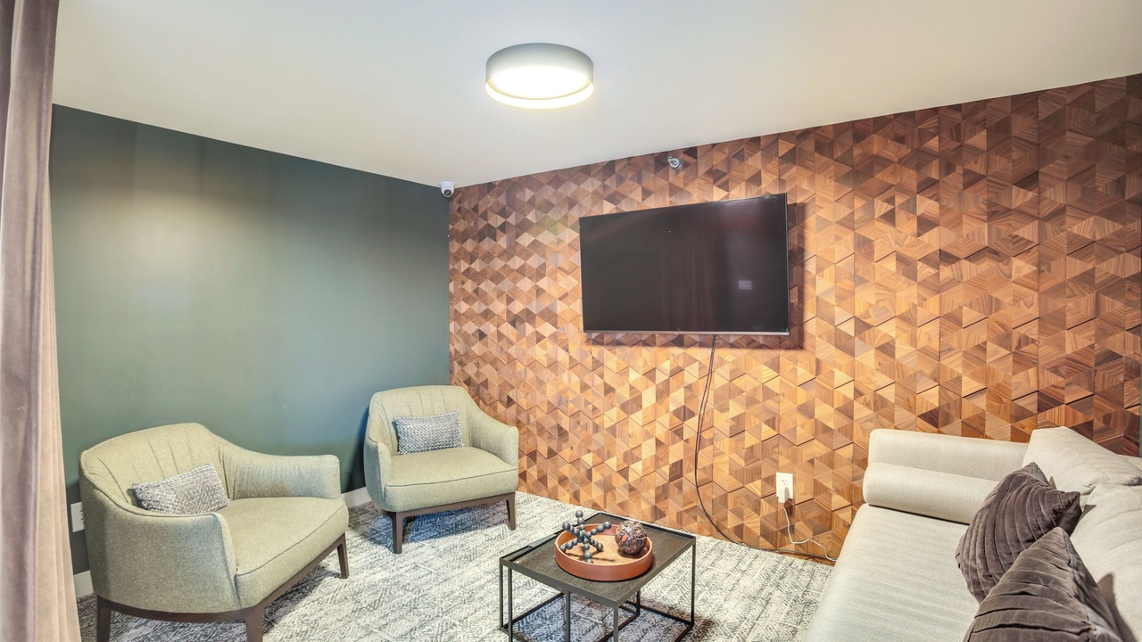 Photo of Livingroom in Elliot Park