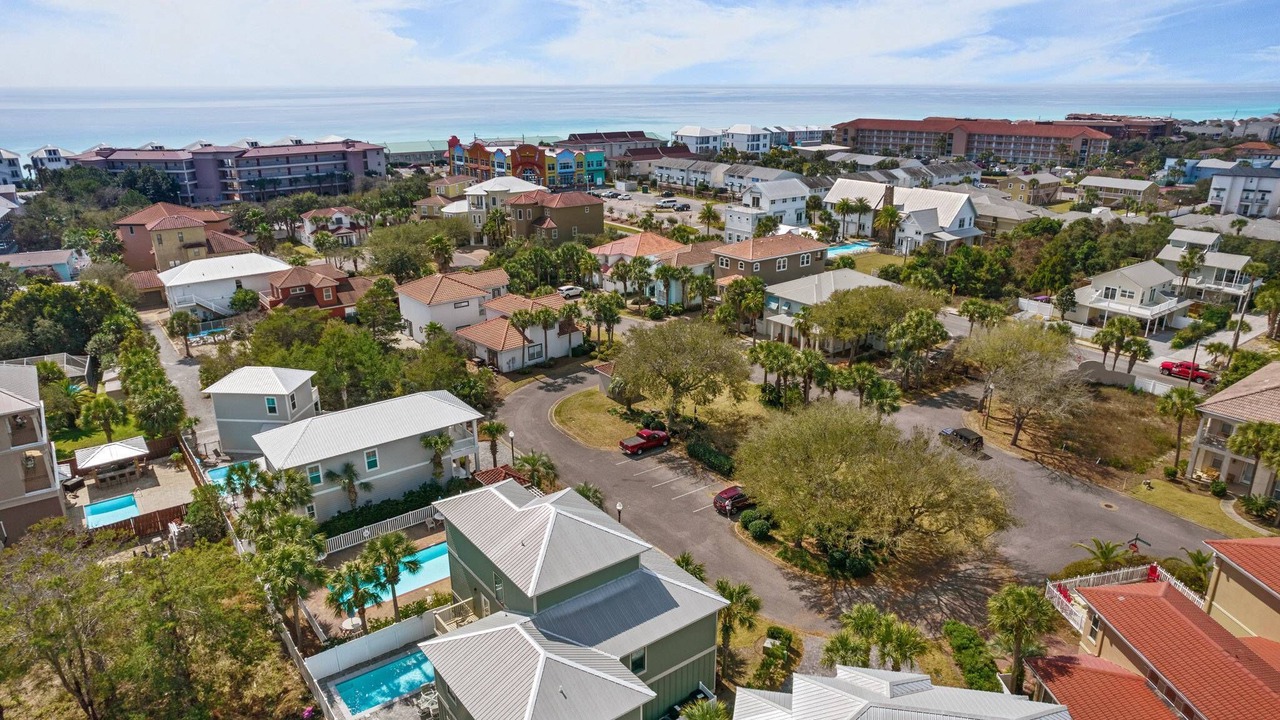 Photo of Outdoor in Emerald Waters Village