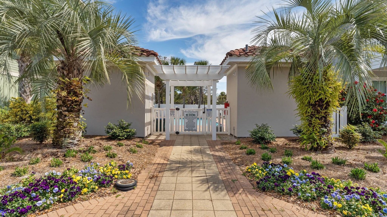 Photo of Outdoor in Emerald Waters Village
